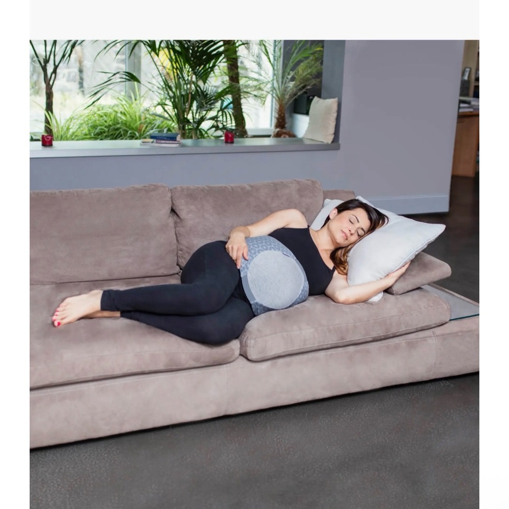 Babymoov dream belt pregnancy pillow ☁️ - Picture 4 of 8
